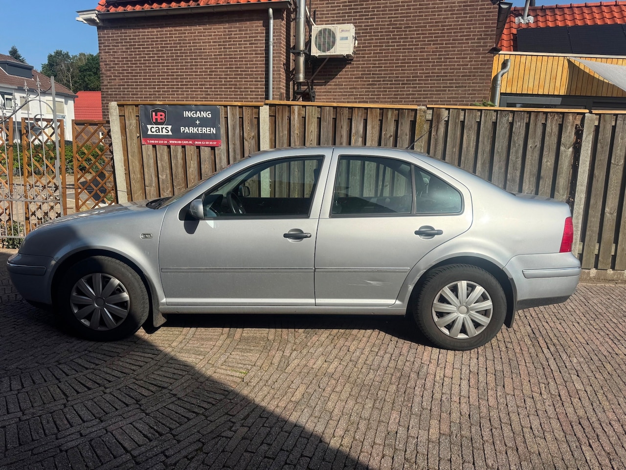 Volkswagen Bora - 2.0 Airco ijskoud - AutoWereld.nl