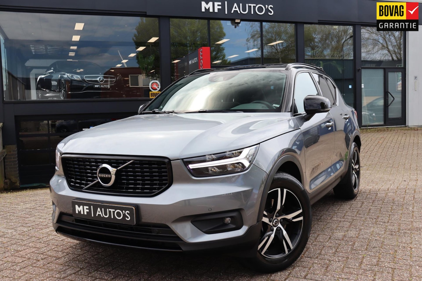 Volvo XC40 - 2.0 T4 R-Design 190PK|Pano|H&K|Camera|Memory|Blis - AutoWereld.nl