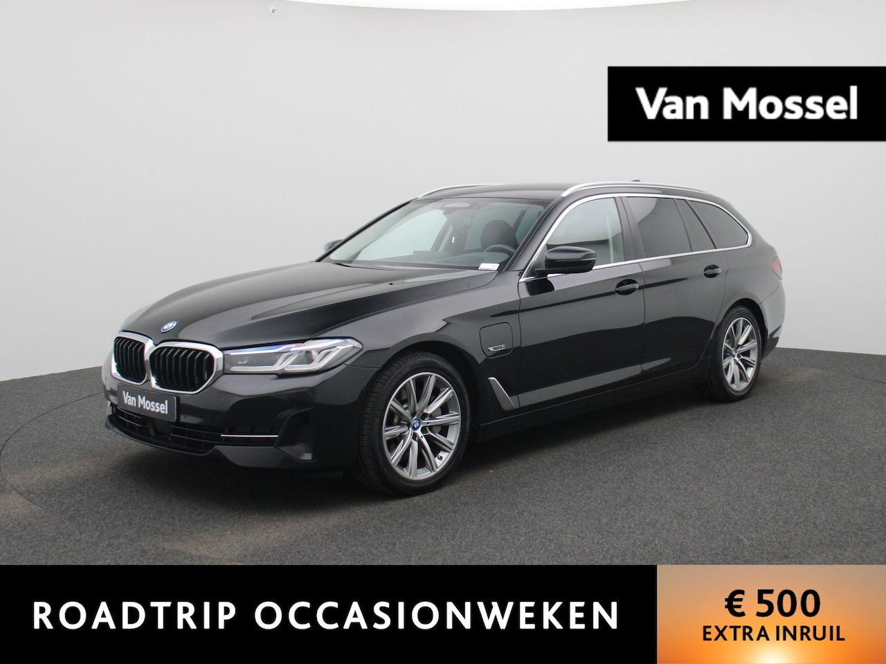 BMW 5-serie Touring - 520e | Automaat | Lederen Bekleding | Navigatie | Stoelverwarming | Sfeerverlichting | - AutoWereld.nl
