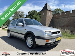Volkswagen Golf - 1.8 GL UNIEK