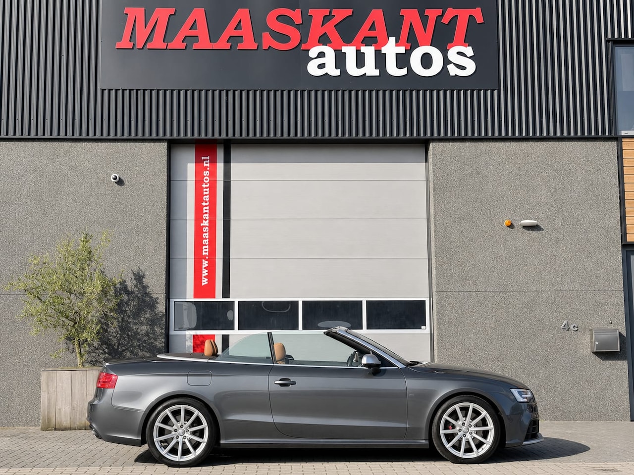 Audi RS5 - Cabriolet 4.2 V8 FSi Quattro / 450pk / Audi Exclusive interior / Many options / PERFECTLY - AutoWereld.nl