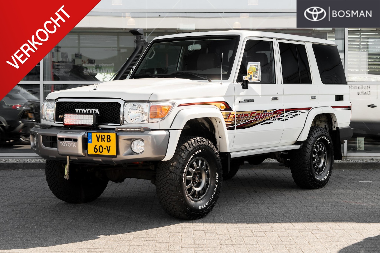 Toyota Land Cruiser - GRJ76L 4.0 V6 LX LPG | 3X Difflock | Compressor | Uniek! - AutoWereld.nl