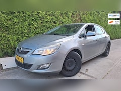Opel Astra - 1.3 CDTi S/S Edition