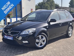 Kia Cee'd Sporty Wagon - 1.6 CVVT Super Pack l Trekhaak, Navigatie, Cruise & Climate Control, Parkeersensoren, Airc