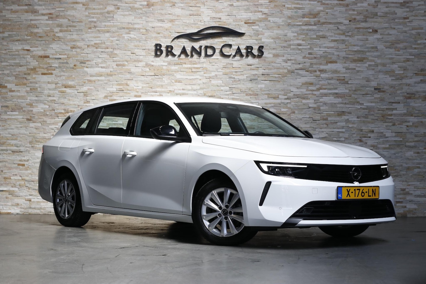 Opel Astra Sports Tourer - 1.2 Level 2 | CAMERA | DISTR. VV | TREKHAAK | CARPLAY | - AutoWereld.nl