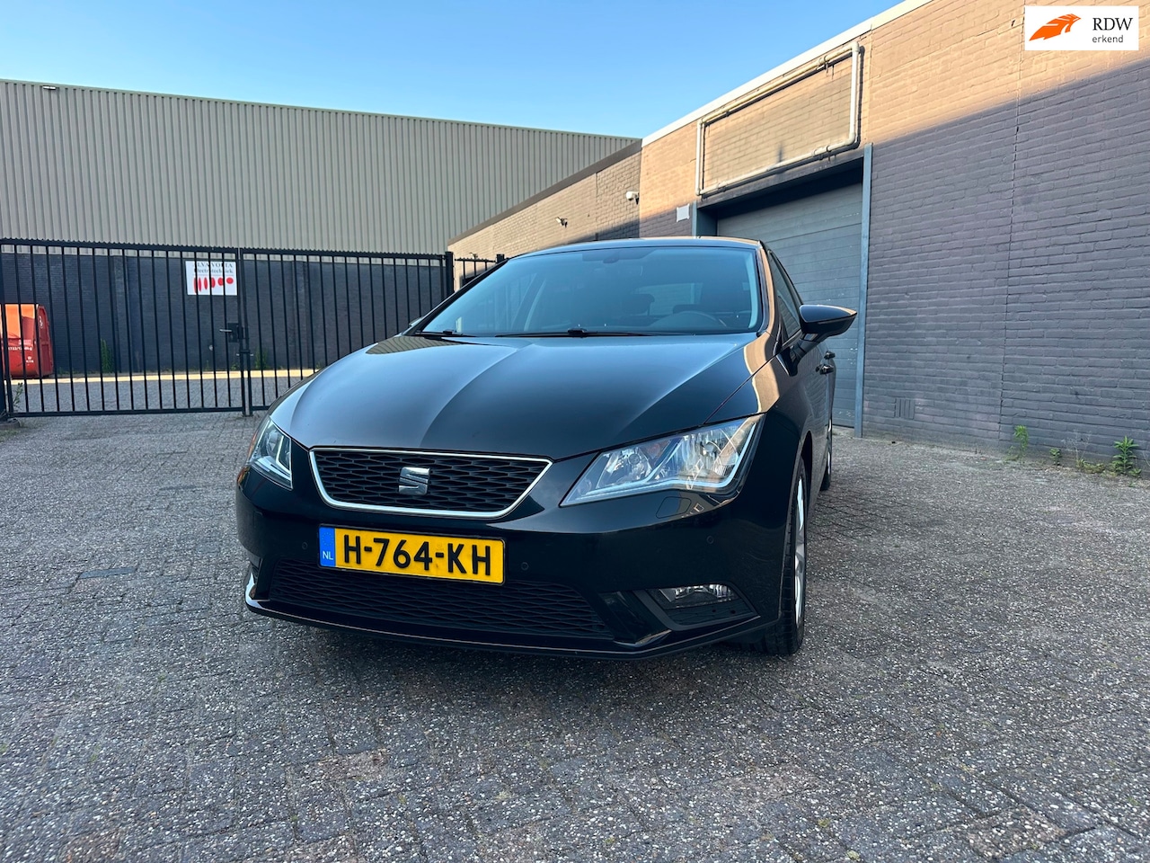 SEAT Leon - 1.2 TSI Style Business Clima Cruise Navi Leer PDC LM-Wielen. - AutoWereld.nl