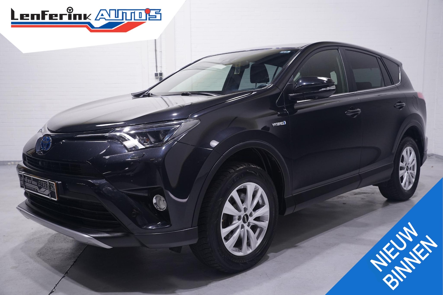 Toyota RAV4 - 2.5 Hybrid AWD Dynamic navigatie lederen-bekleding LED cruise-controlle electrische-achter - AutoWereld.nl