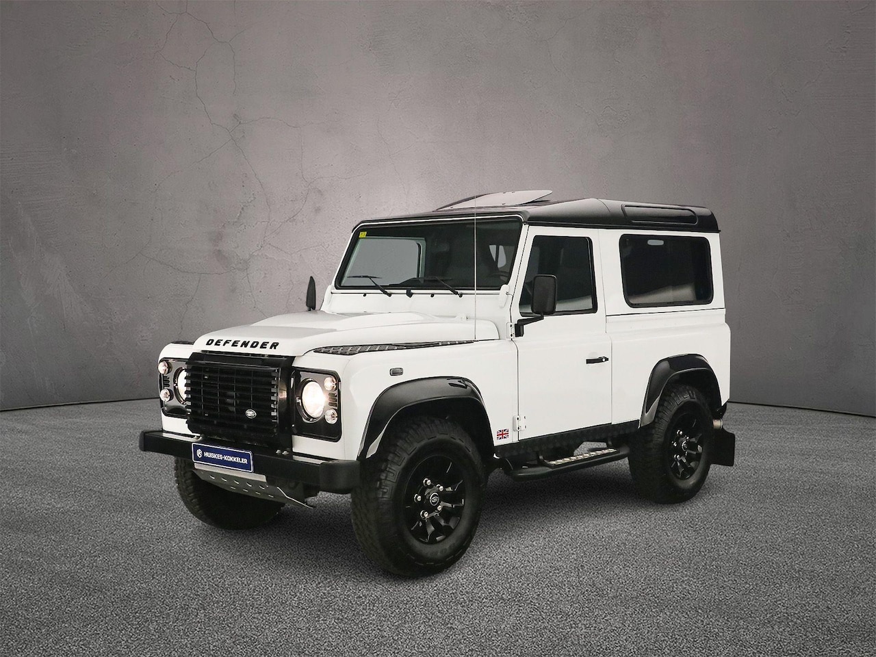 Land Rover Defender - 2.2 D SW 90" Adventure Limited Edition Only 9.465 km from new, PRICE EX BPM, one owner car - AutoWereld.nl