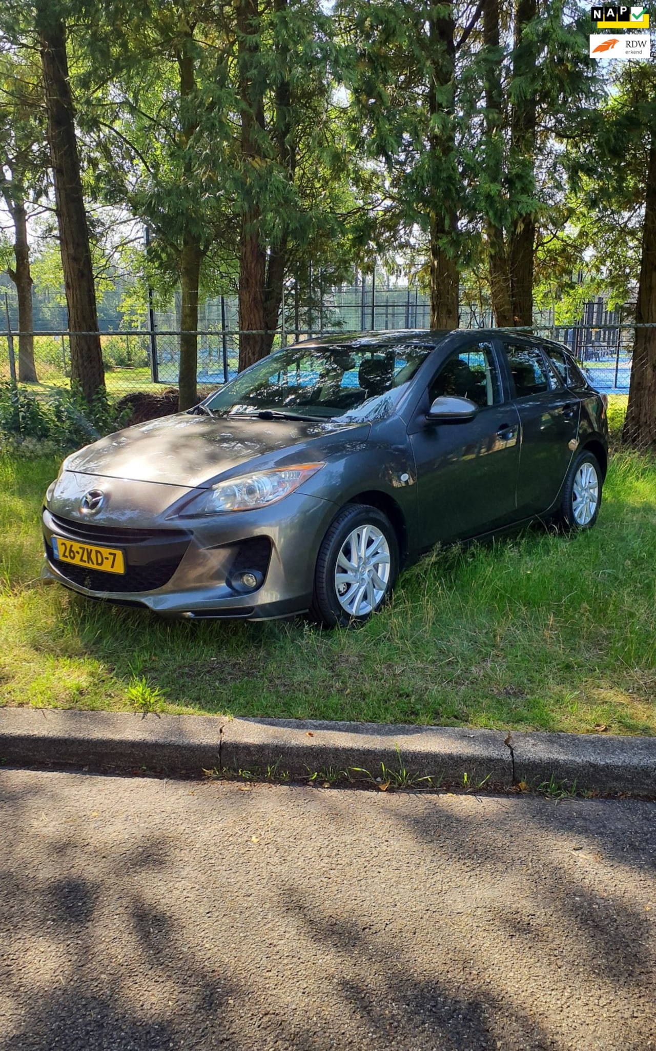 Mazda 3 - 1.6 Business 1Ste eigenaar , clima , Navi , garantie - AutoWereld.nl
