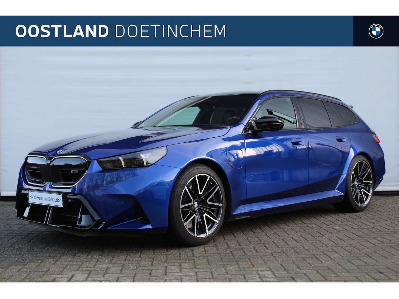 BMW 5-serie Touring - M5 Automaat / Trekhaak / Stoelventilatie / Bowers & Wilkins / Stuurverwarming / Comfort Ac - AutoWereld.nl