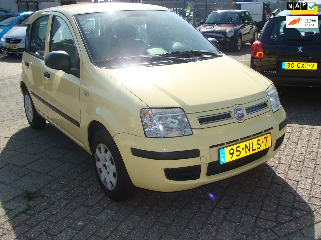 Fiat Panda - 1.2 Active st bekr elek pak nap apk - AutoWereld.nl