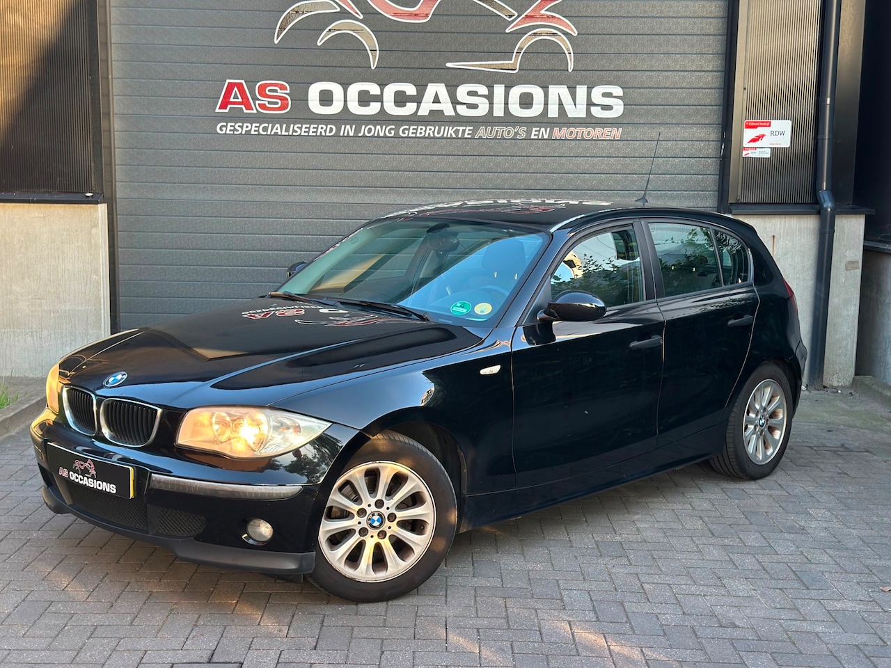 BMW 1-serie - 118d Executive - Airco - Cruise - AutoWereld.nl
