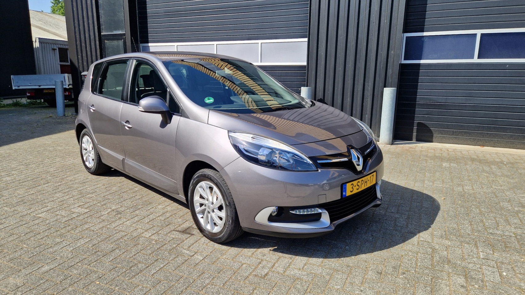Renault Scénic - 1.2 TCe Expression Navi/Airco - AutoWereld.nl