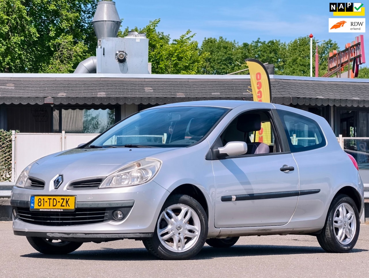 Renault Clio - 1.6-16V Privilège // AUTOMAAT / AIRCO - AutoWereld.nl