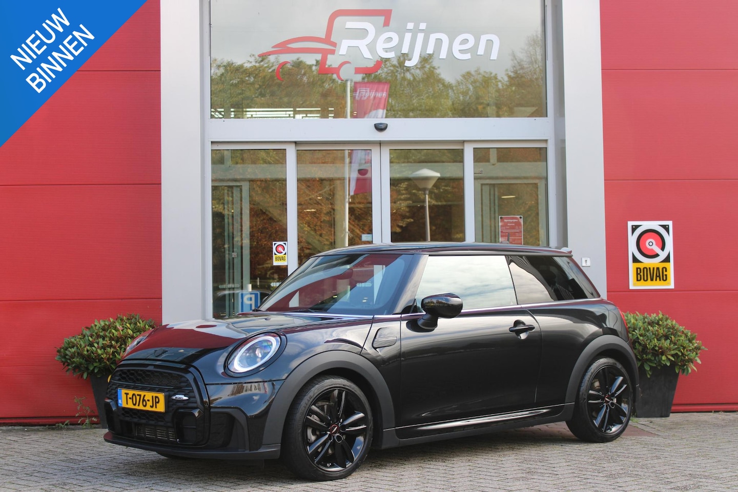 MINI 3-Deurs - COOPER 1.5 136PK JOHN COOPER WORKS RESOLUTE ED. | AUTOMAAT | NAVIGATIE 8,8'' | DRAADLOOS A - AutoWereld.nl