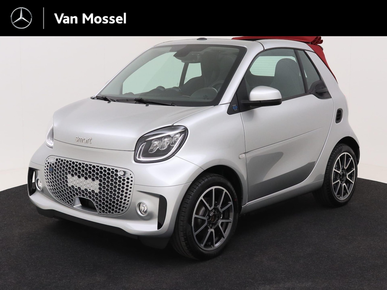 Smart Fortwo cabrio - EQ Comfort PLUS 18 kWh smart fortwo cabrio EQ Comfort PLUS Exclusive/Winterpakket - AutoWereld.nl