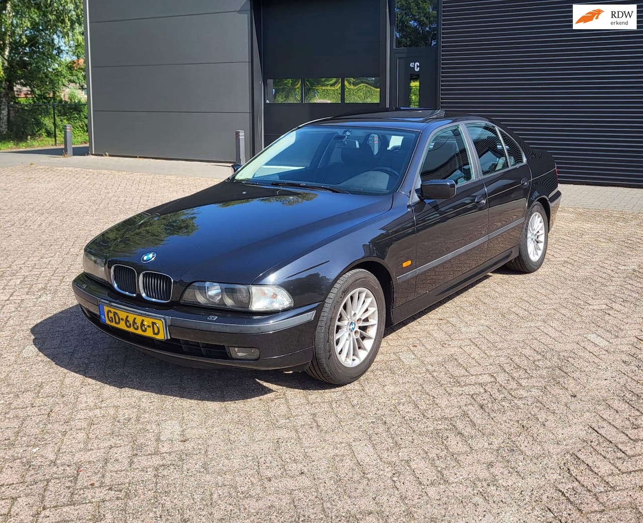 BMW 5-serie - 523i 523i, Automaat, Schuifdak,Carplay, LPG/G3, Vol! - AutoWereld.nl