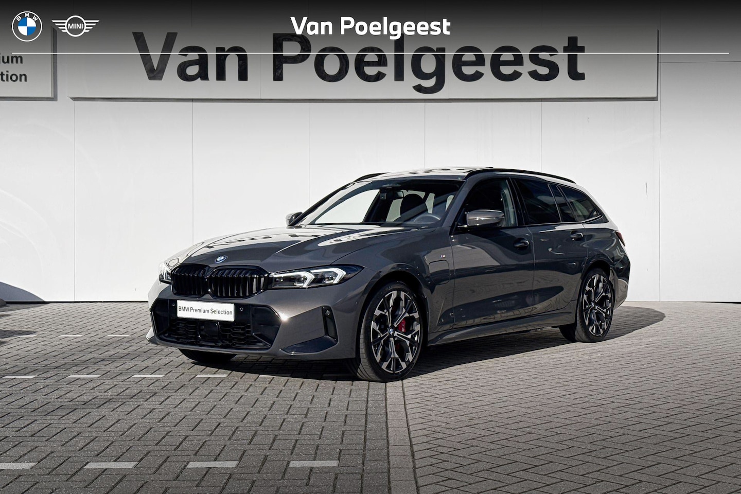BMW 3-serie Touring - 330e xDrive M Sport | Copilot Pack | Trekhaak - AutoWereld.nl