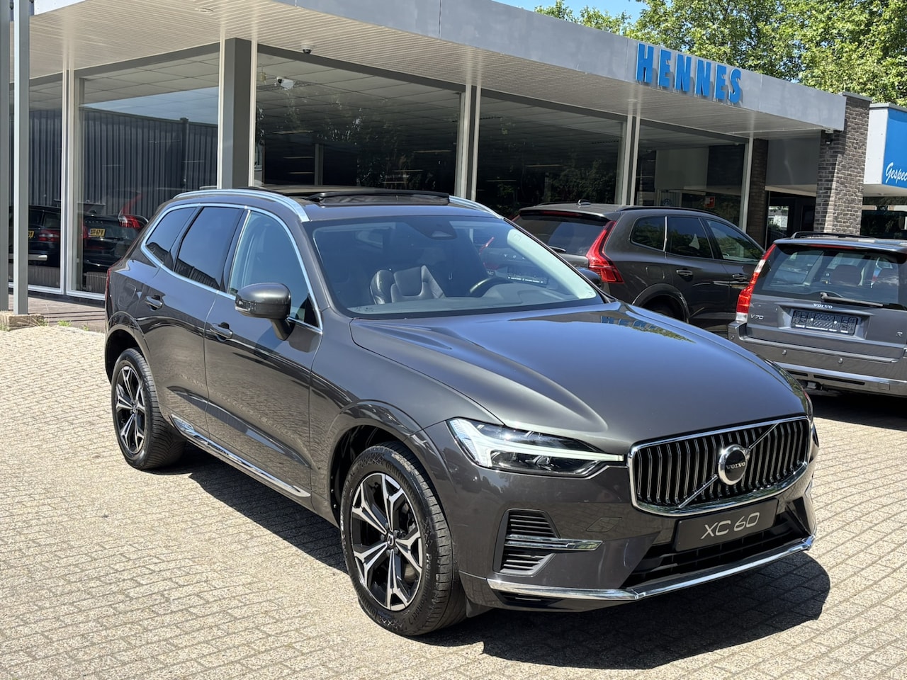 Volvo XC60 - T6 Recharge AWD Inscription LONG RANGE Panorama - AutoWereld.nl