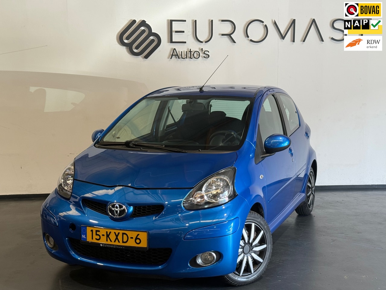 Toyota Aygo - 1.0-12V Dynamic Blue Airco Elektrische Ramen Nieuwe Apk - AutoWereld.nl