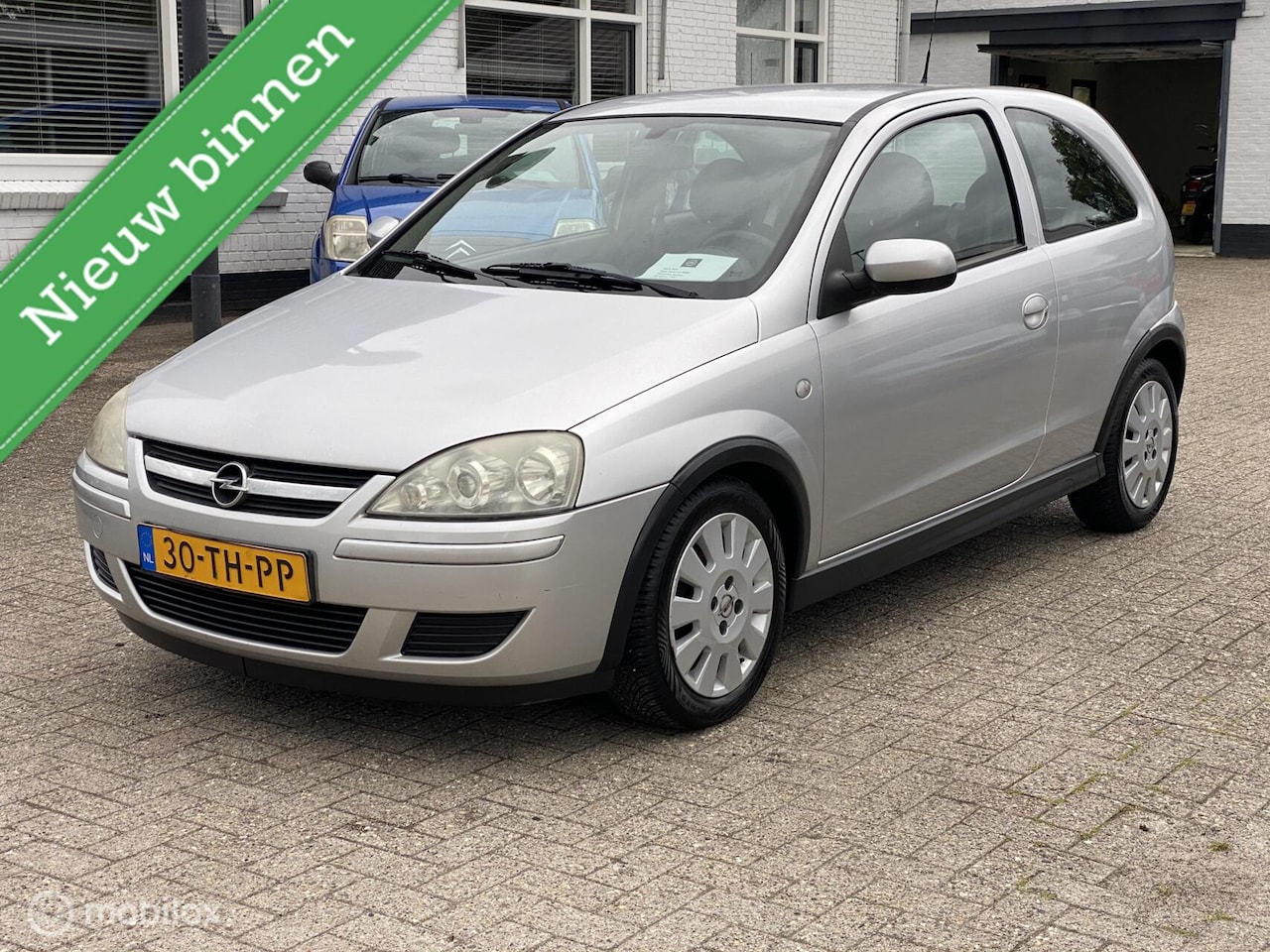 Opel Corsa - 1.2-16V Silverline | Apk 3-2027 | Airco - AutoWereld.nl