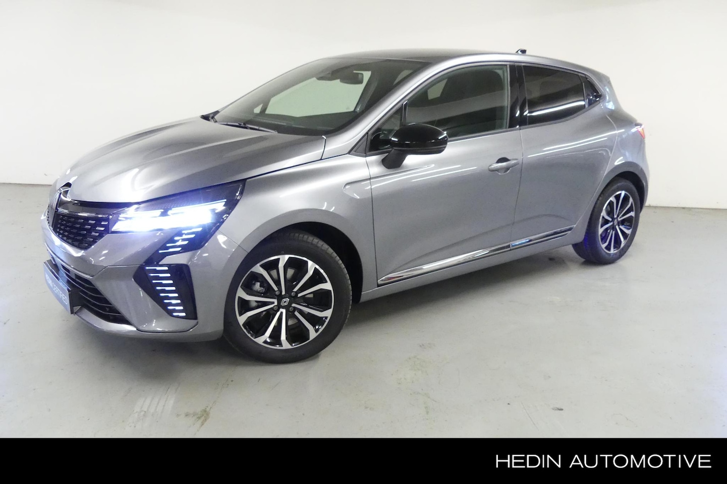 Renault Clio - E-Tech Full Hybrid 145 Techno | Automaat | Easy Link Multimedia & Navigatie | LED Pure Vis - AutoWereld.nl