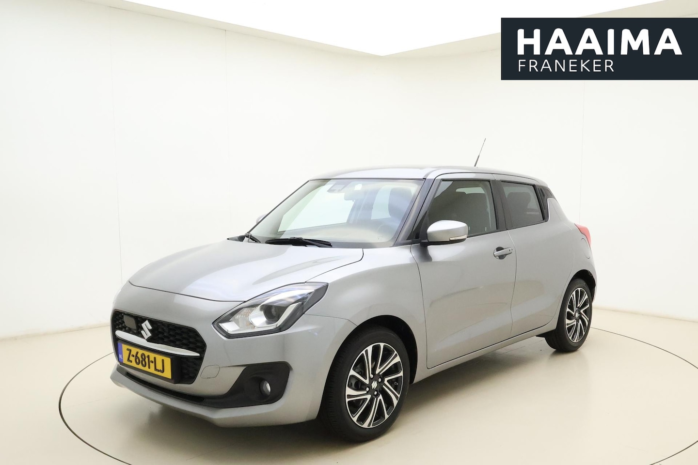 Suzuki Swift - 1.2 Style Smart Hybrid 83pk | Navigatie | Climate Control | Cruise Control | Stoelverwarmi - AutoWereld.nl