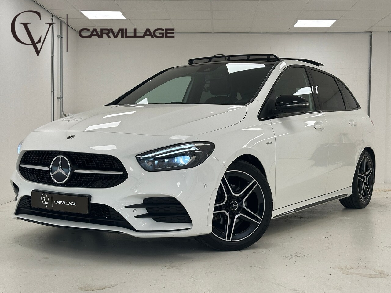 Mercedes-Benz B-klasse - 180 AMG Line | Panoramadak | Multibeam | Night Pakket | - AutoWereld.nl