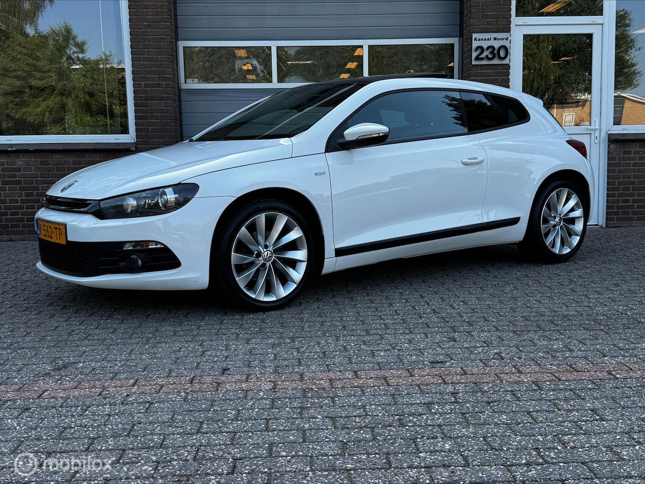 Volkswagen Scirocco - 1.4 TSI MATCH ECC-AIRCO/PANO/STOEL.VW - AutoWereld.nl