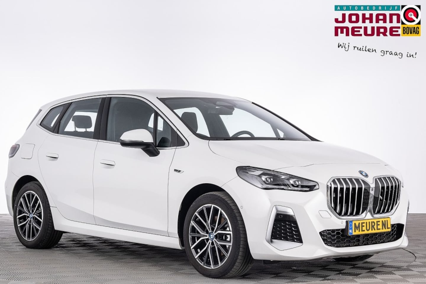 BMW 2-serie Active Tourer - 225 xDrive M Sport | Keyless | Half LEDER | CAMERA | PHEV . - AutoWereld.nl