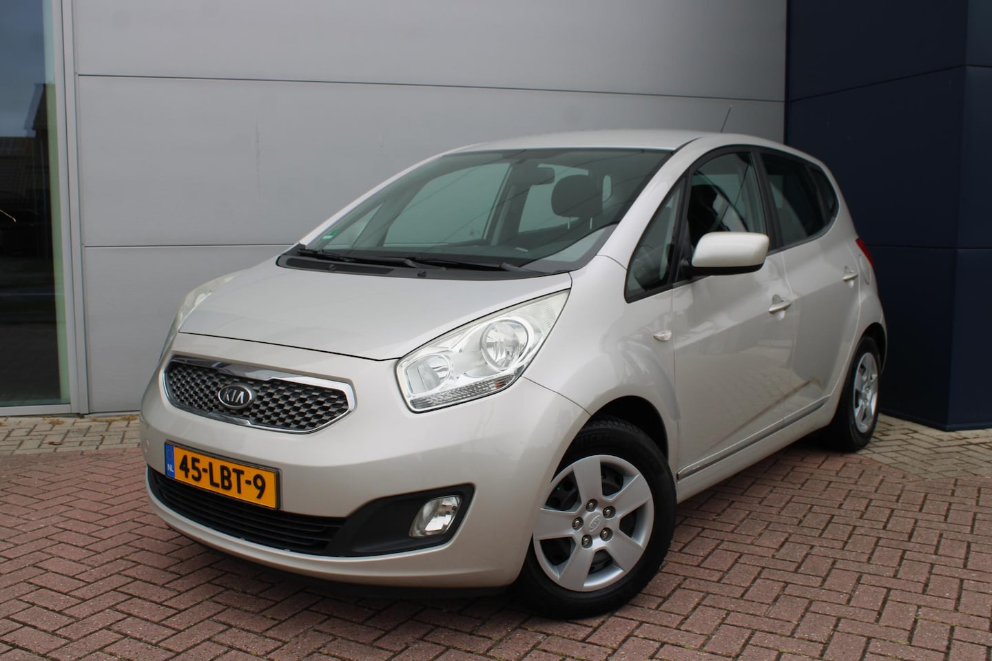 Kia Venga - 1.6 CVVT 125pk X-tra Automaat Comfort Pack Airco Perfect onderhouden - AutoWereld.nl