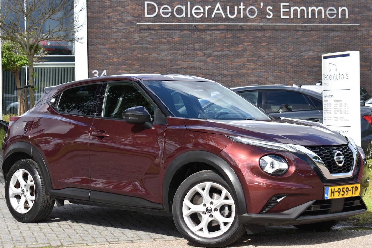 Nissan Juke - 1.0 DIG-T N-ECC LMV NAVI TREKHAAK - AutoWereld.nl