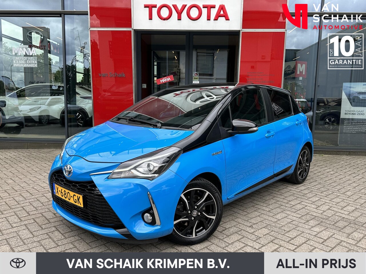 Toyota Yaris - 1.5 Hybrid Bi-Tone | Panoramadak | Stoelverwarming | Afneembare trekhaak - AutoWereld.nl