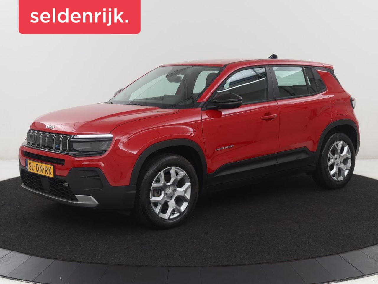 Jeep Avenger - Avenger 54 kWh | SOH 94,2% | 3F | Navigatie | Carplay | Camera | Cruise control | Automaat - AutoWereld.nl