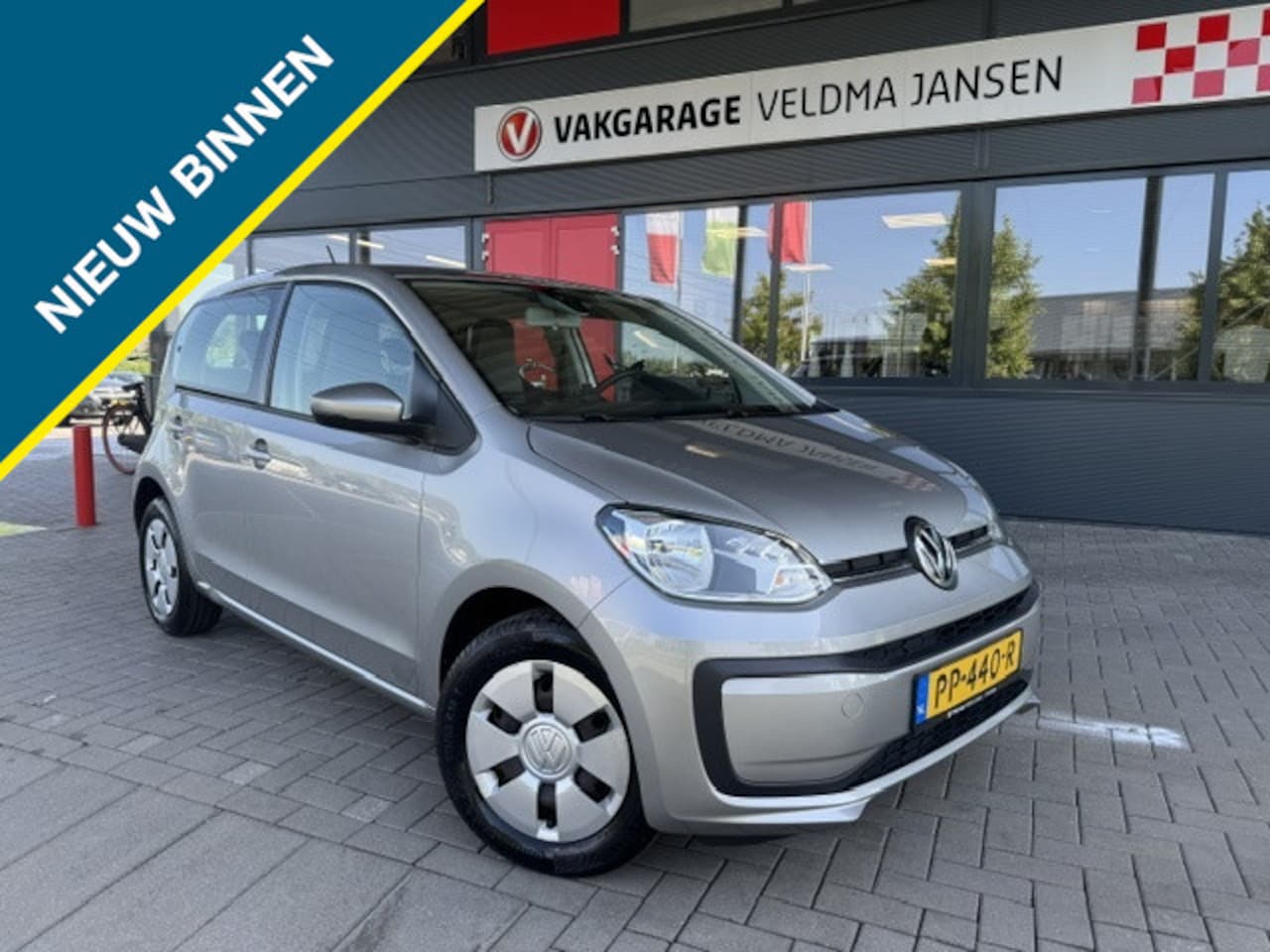 Volkswagen Up! - 1.0 BMT MOVE UP! 5-DRS. + AIRCO - AutoWereld.nl