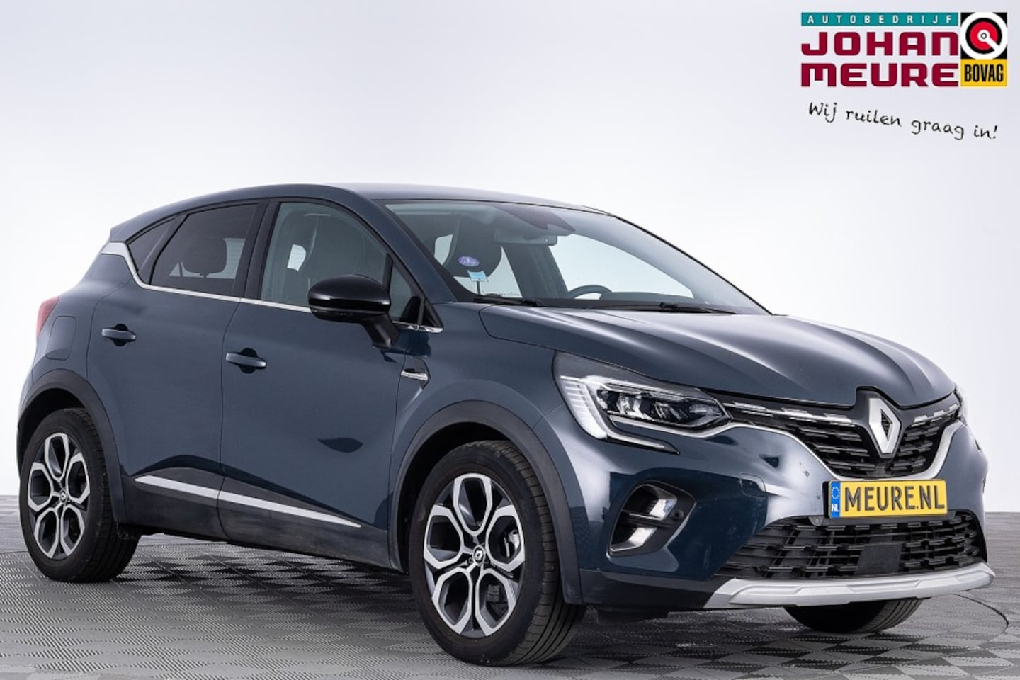 Renault Captur - 1.6 E-Tech Plug-In Hybrid 160pk Techno Automaat | Half LEDER | NAVI | ECC | CAMERA . - AutoWereld.nl
