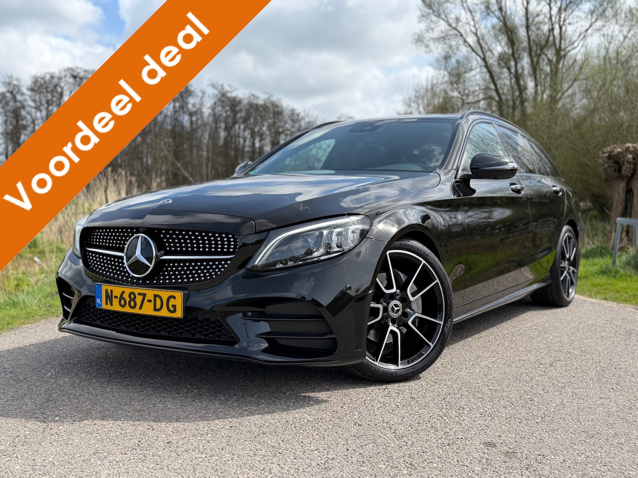 Mercedes-Benz C-klasse Estate - 180 Premium Plus Pack Automaat / Apple CarPlay-Android Auto / Panoramadak / Burmeister / S - AutoWereld.nl