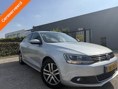 Volkswagen Jetta - 1.6 TDI Navigatie|Cruise|Sensoren|Clima