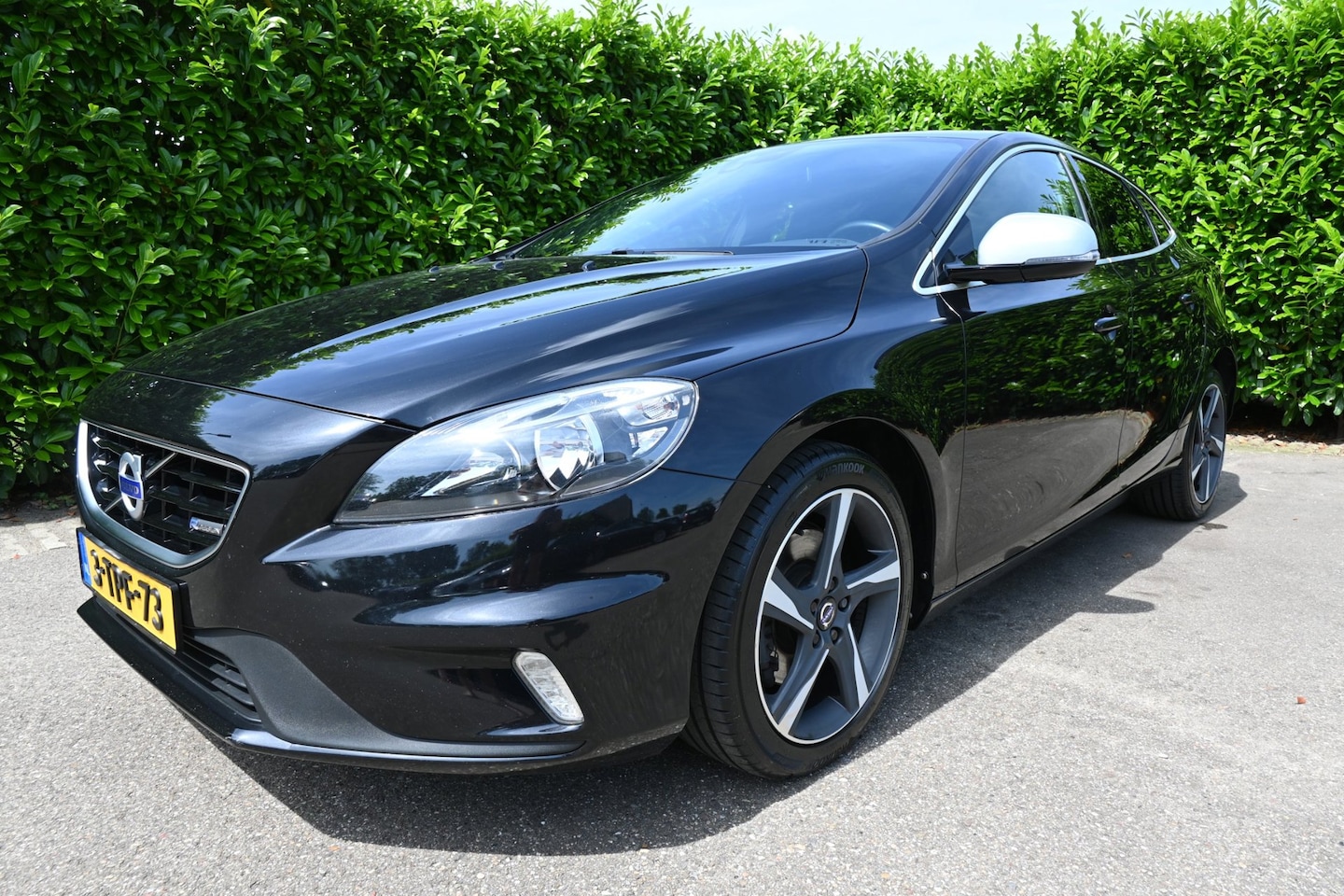 Volvo V40 - 1.6 T4 R-Design. Origineel Nederlandse auto met NAP. - AutoWereld.nl