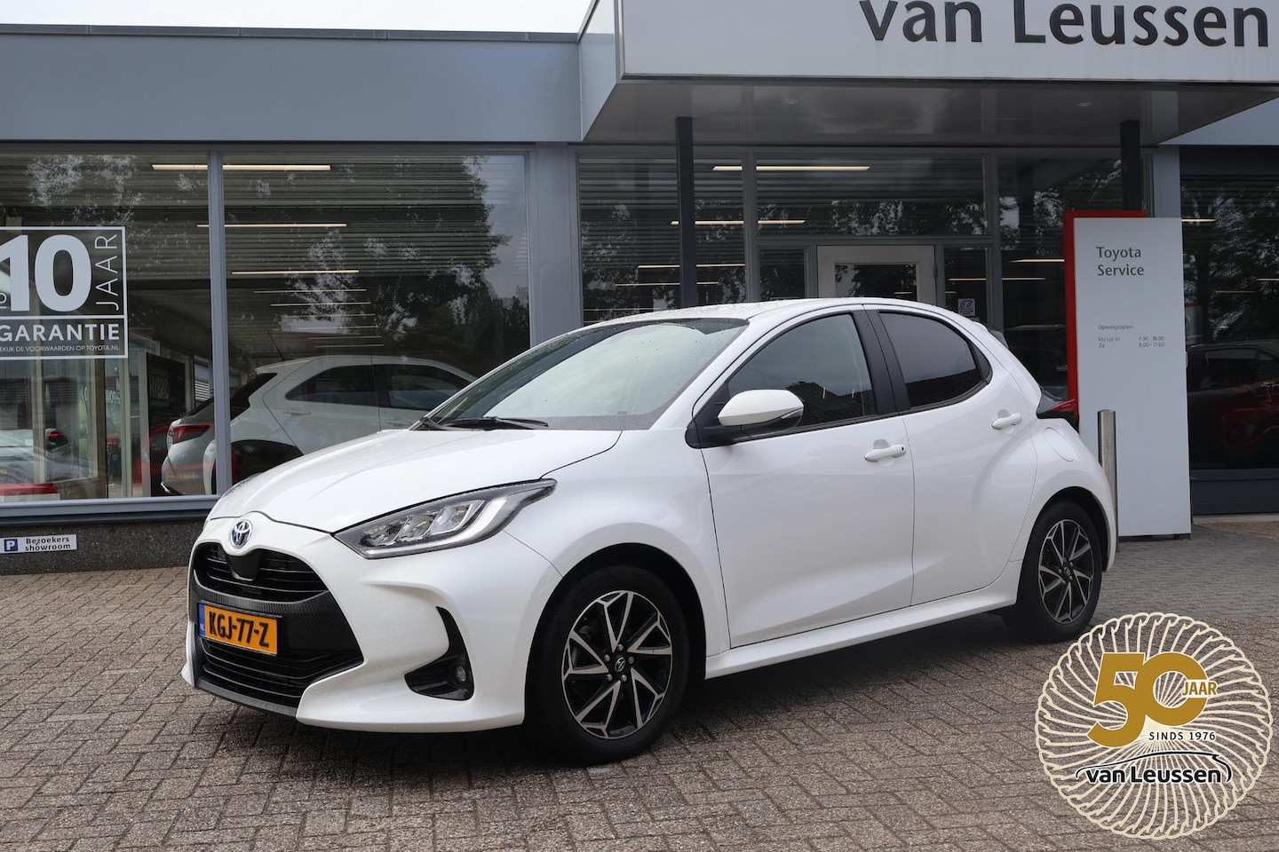 Toyota Yaris - 1.5 Hybrid 115 DYNAMIC STOELVERW. LED KOPLAMPEN LENDE STEUN AD-CRUISE CAMERA CLIMA - AutoWereld.nl
