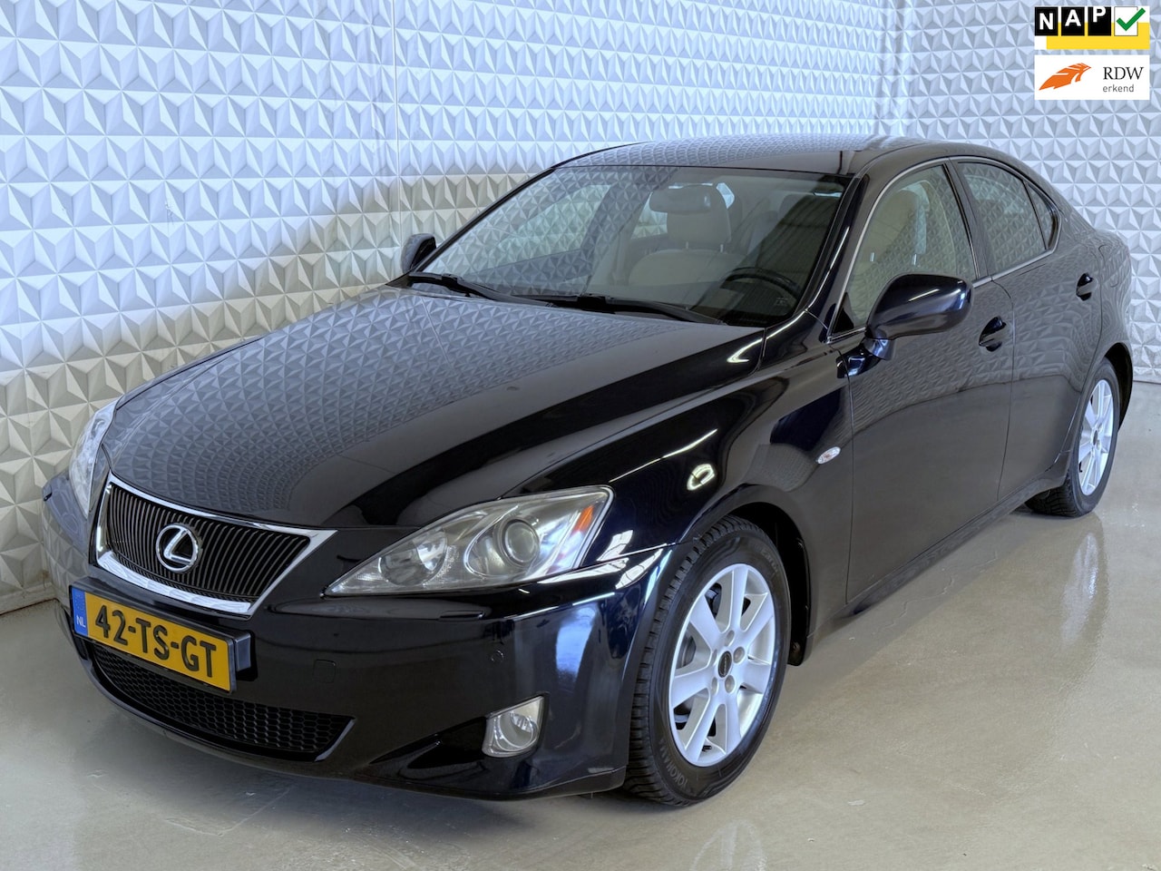Lexus IS - 250 Executive in GOEDE STAAT! *Orig.NL* 155.000km (2007) - AutoWereld.nl