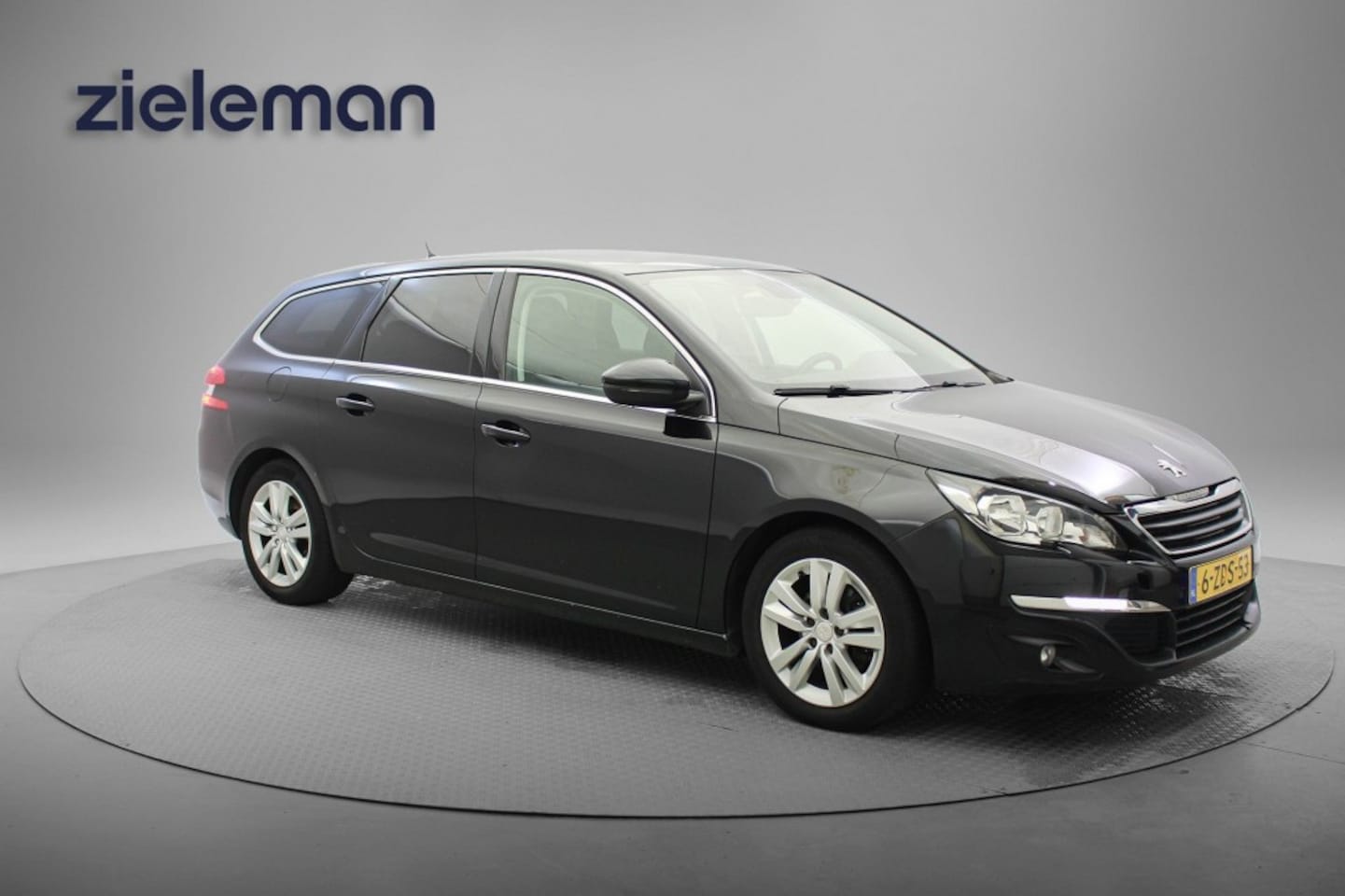 Peugeot 308 SW - 1.6 BlueHDI Blue Limited - Panorama, Navi, Clima, Trekhaak - AutoWereld.nl