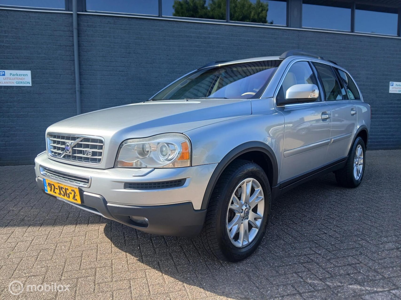 Volvo XC90 - 4.4 V8 NL Auto/Dealer onderhouden/Apk 02-'27 - AutoWereld.nl