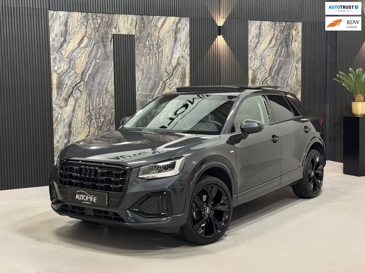 Audi Q2 - 35 TFSI S-line Black Optic|PANO|VIRTUAL|LEDER|BOMVOL - AutoWereld.nl