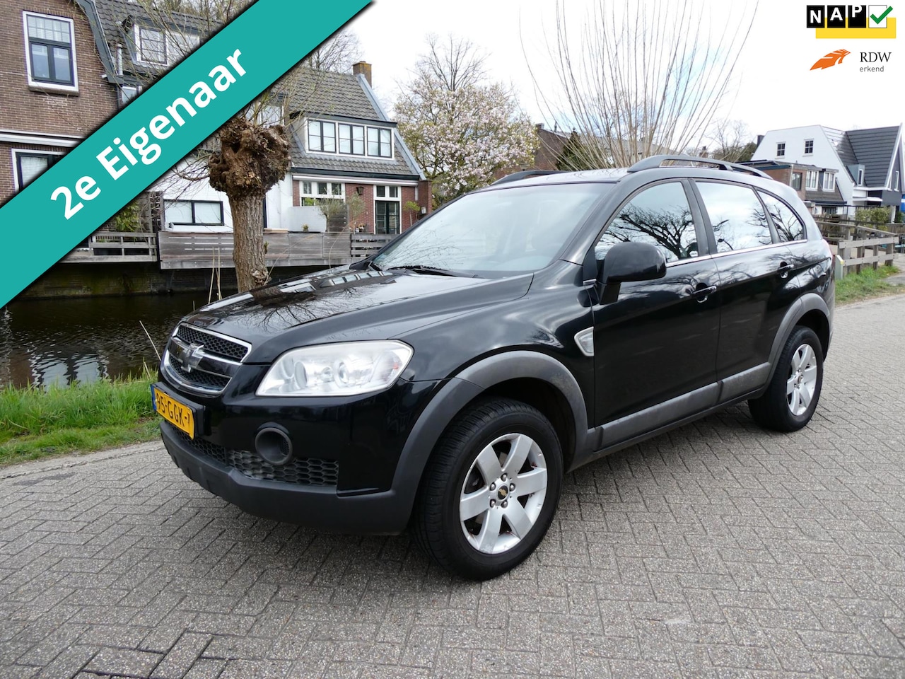 Chevrolet Captiva - 2.4i Style 2WD 7-Persoons EXPORT ONLY TRAILER 2e eig. Trekhaak 1500kg Airco - AutoWereld.nl