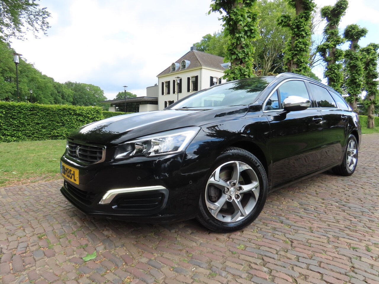 Peugeot 508 SW - 1.6 e-THP Blue Lease Executive Automaat Leer Panoramadak Stoelverwarming Achteruitrijcamer - AutoWereld.nl