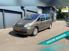 Citroën Xsara Picasso - 1.6i-16V 129.000km. 2e eig. Clima Cruise Trekhaak 1200kg