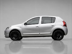 Dacia Sandero - 1.2 Blackline (AIRCO, BLUETOOTH, CRUISE, SPORTSTOELEN, NIEUWE APK, LM VELGEN, GETINT, NETT
