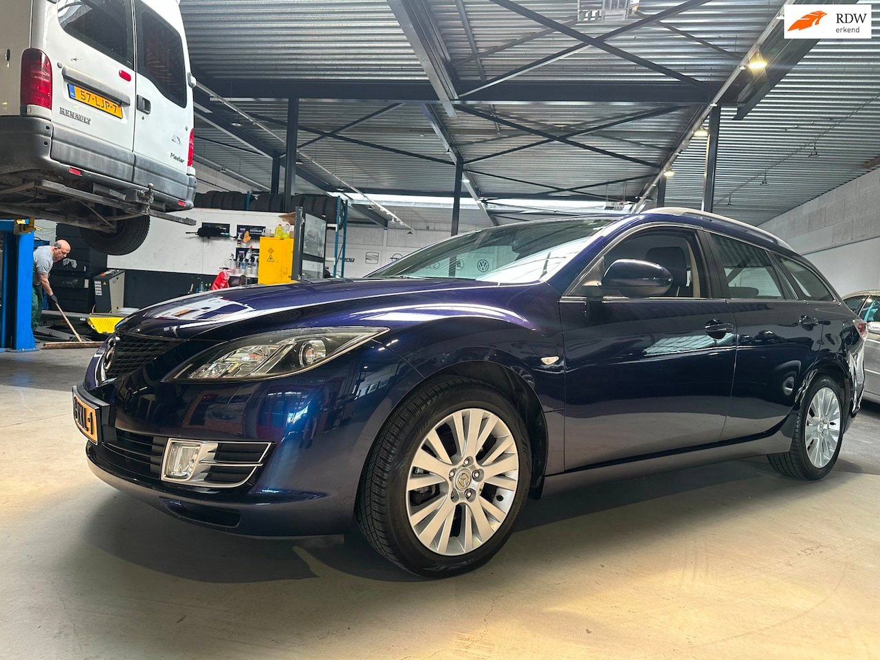 Mazda 6 Sportbreak - 2.0 S-VT TS/Dealer onderhouden/Trekhaak/Apk nw bij aflevering - AutoWereld.nl
