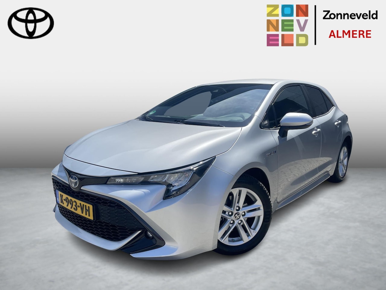 Toyota Corolla - 1.8 Hybrid Active All seasonbanden - AutoWereld.nl